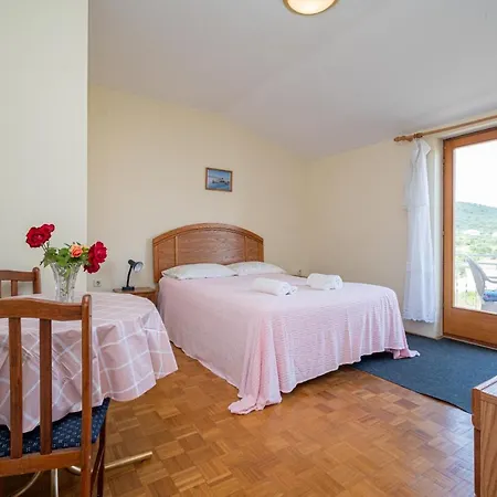 Guest house And By The Sea Mrljane, Pasman - 327 Nevidane