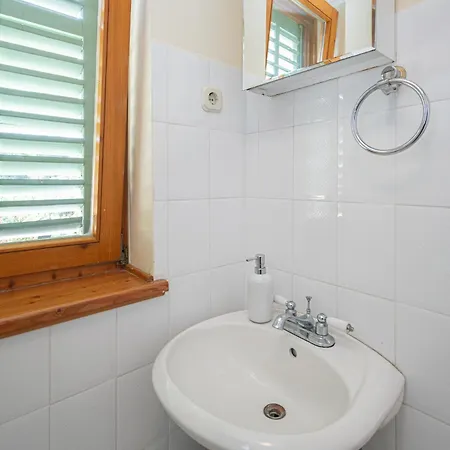 And By The Sea Mrljane, Pasman - 327 3* Nevidane