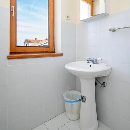 Гостевой дом And By The Sea Mrljane, Pasman - 327 3*