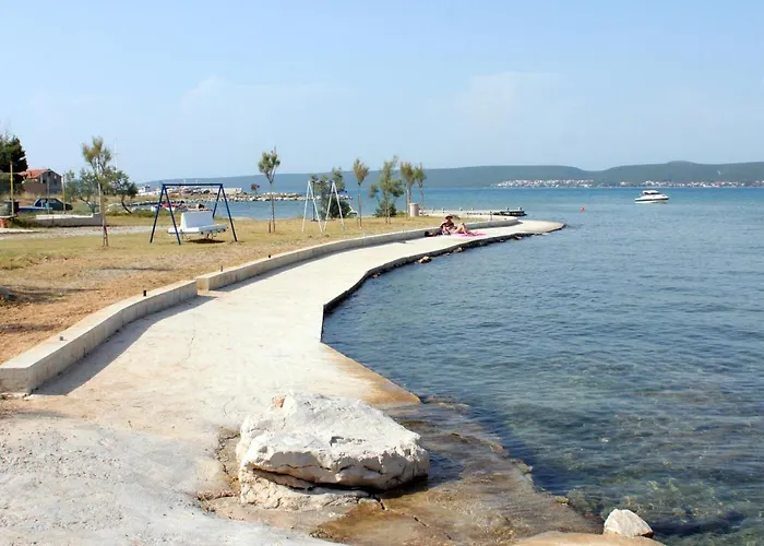 Guest house And By The Sea Mrljane, Pasman - 327 Nevidane