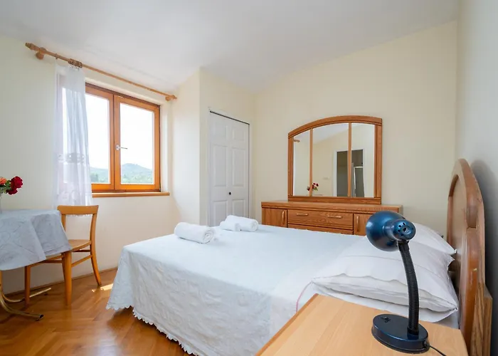 Guest house And By The Sea Mrljane, Pasman - 327 Nevidane